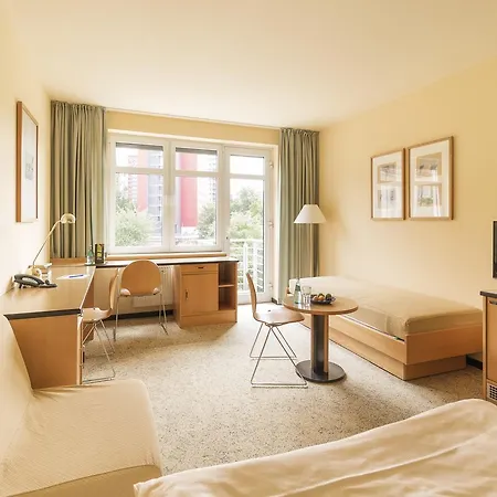 Am Weberplatz 3* Dresden