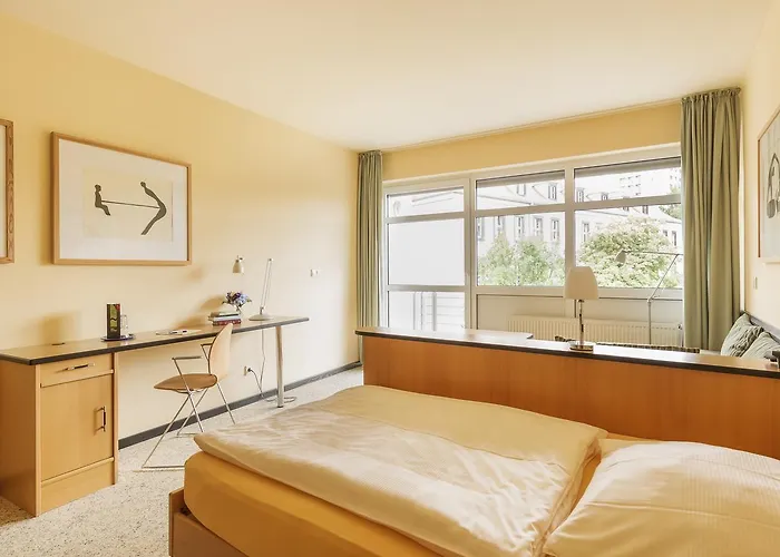 Am Weberplatz 3* Dresden